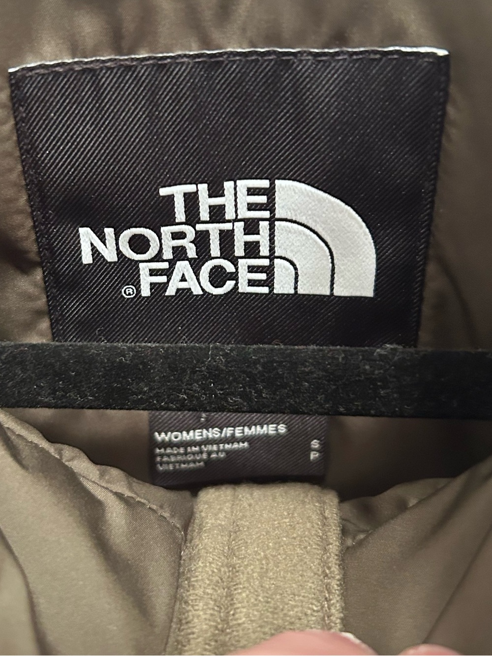 NWT The North Face Women's Aconcagua New Taupe Green Down Vest 550 Fill.Size S - Picture 3 of 6